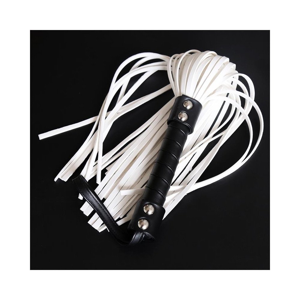 Flogger con Doble Remache 44 cm